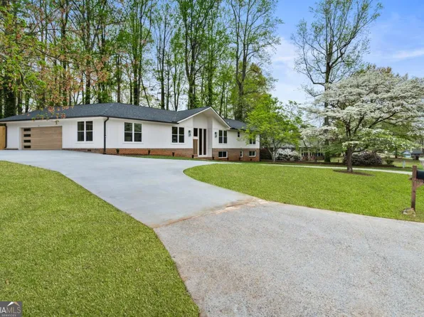 3805 Cloudland Dr SE, Smyrna, GA 30082