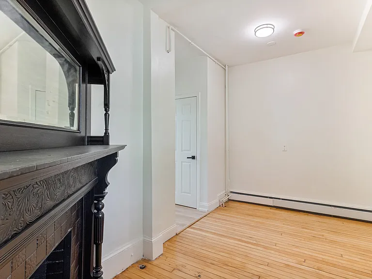 169 Waterman St #2 — Photo 11