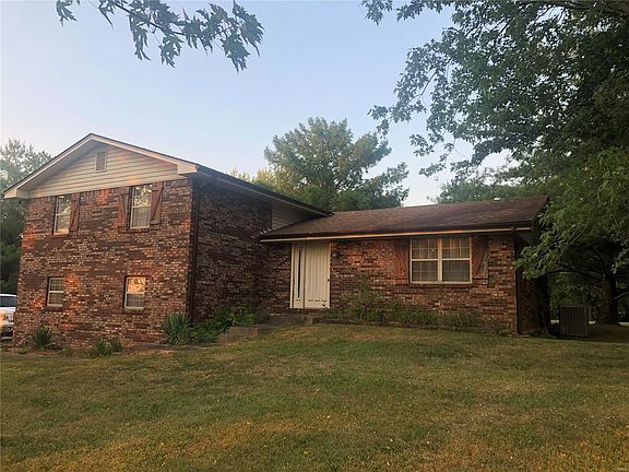 2nd image of 136 Schweain Ln