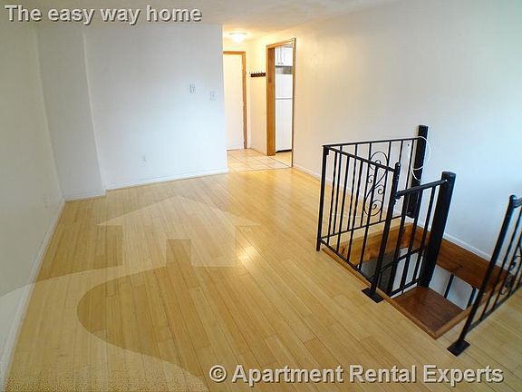2nd image of 98 Edward St #1R