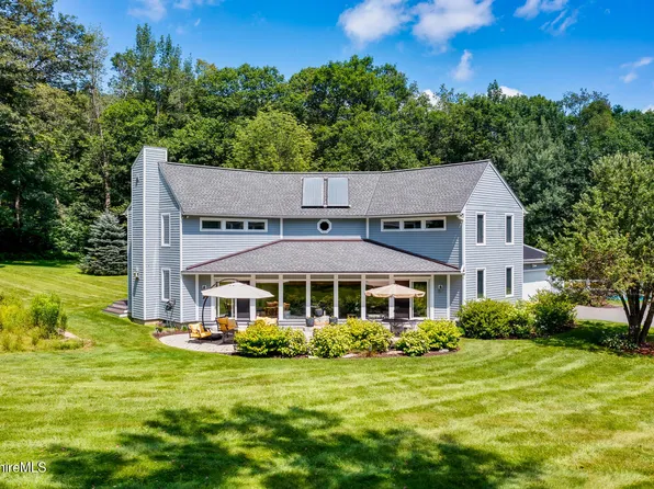 585 Route 7, New Ashford, MA 01237