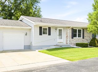 135 Joan Ct, Marysville, MI 48040