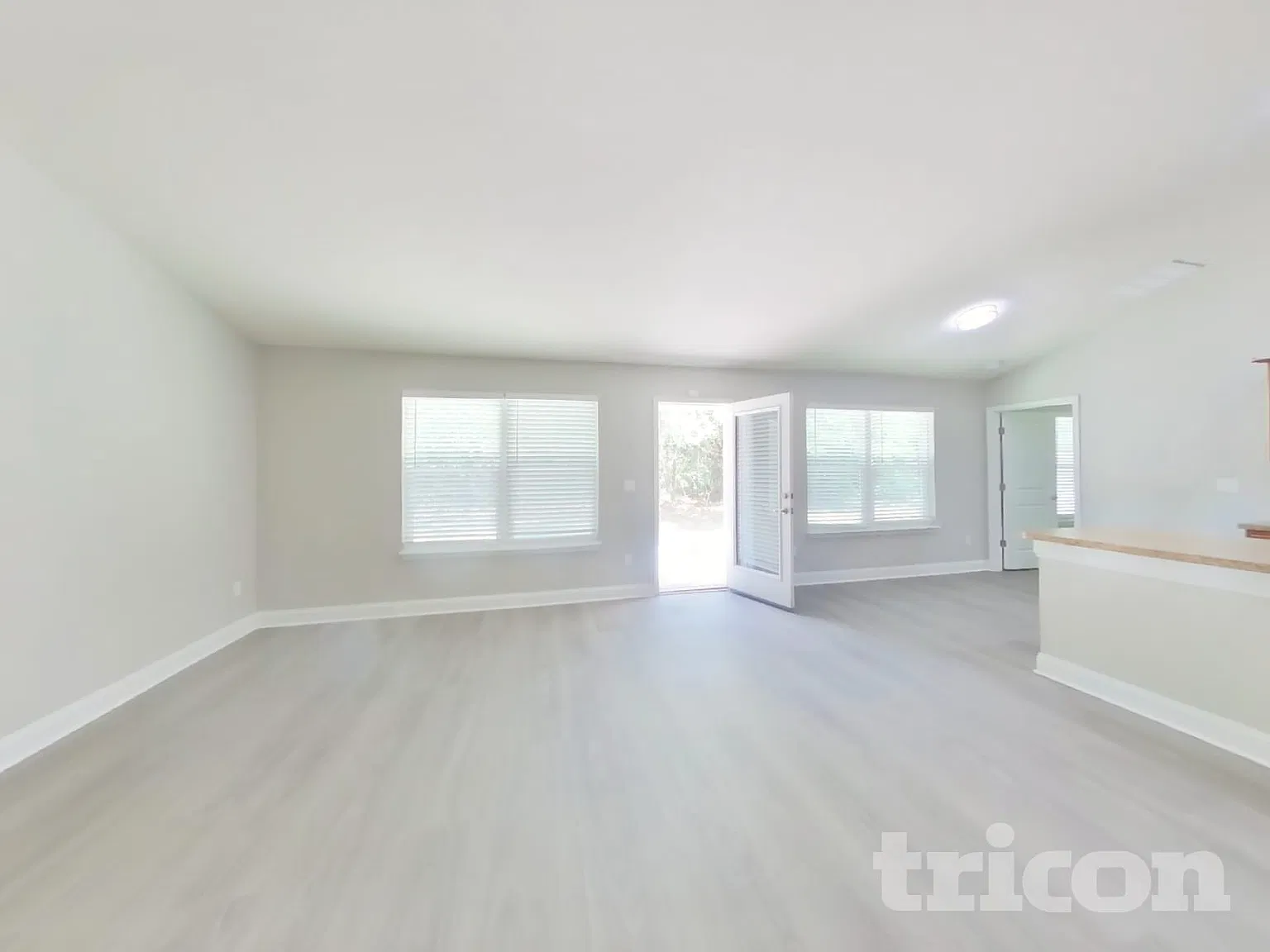 2053 Jomil Ct Jacksonville FL — Photo 3