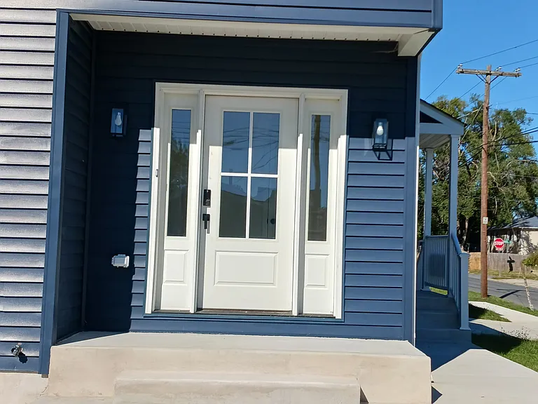 401 Howard St — Photo 27