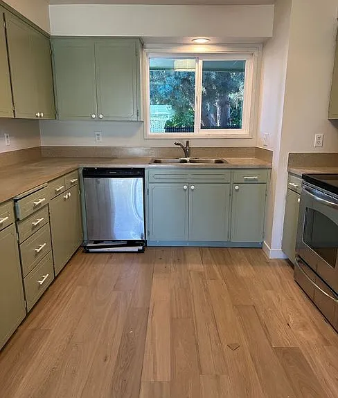 8715 NE 26th Ave — Photo 6