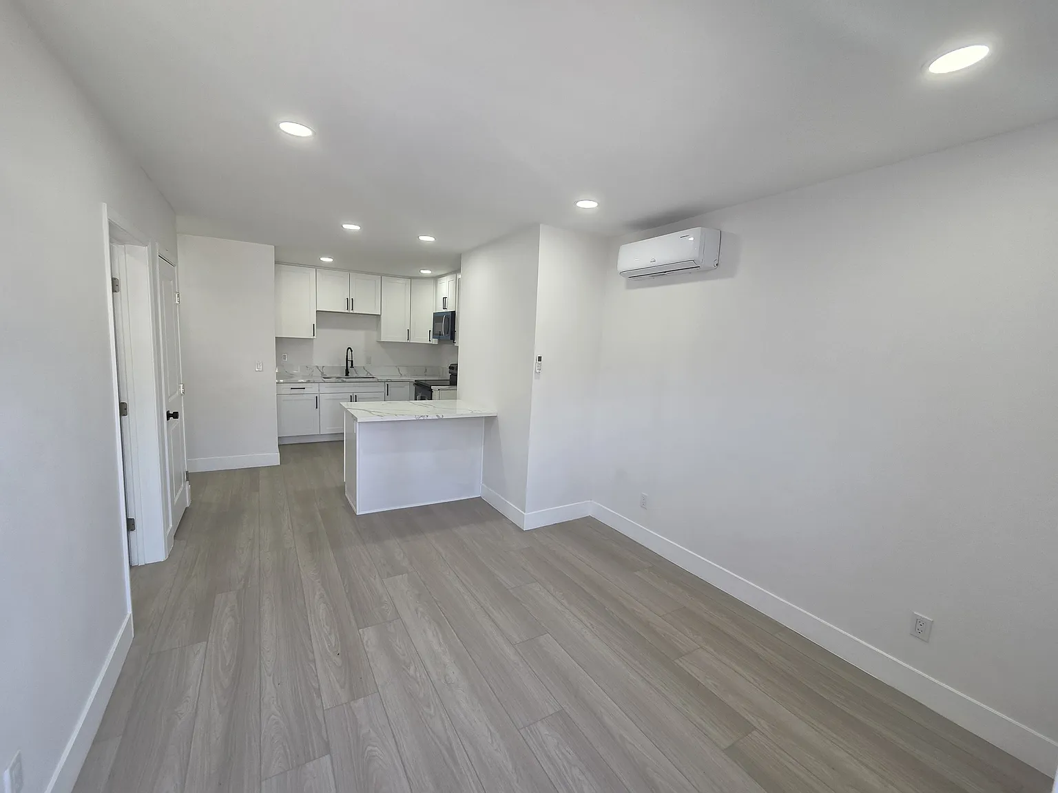 2 bed, $2,695 — Photo 2