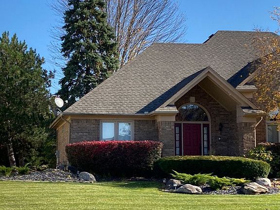 3rd image of 43436 Chardonnay Dr