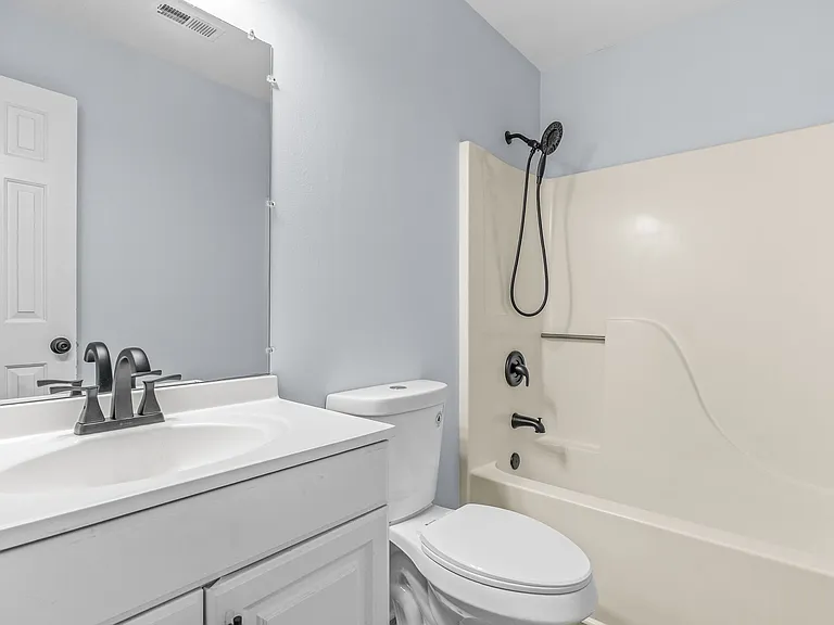 2417 Bernadotte Ct — Photo 32
