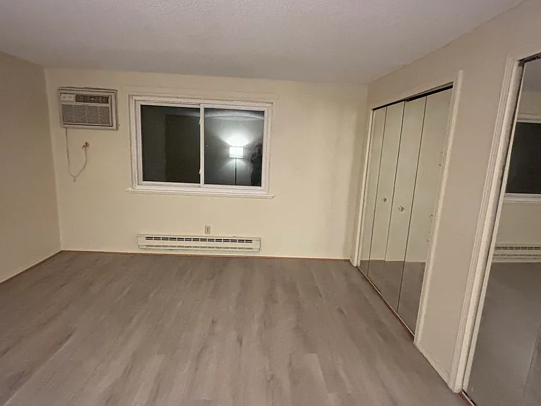11 King Arthur Dr #5G — Photo 10
