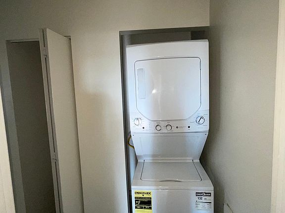 4th image of 2629 Brown St APT 122