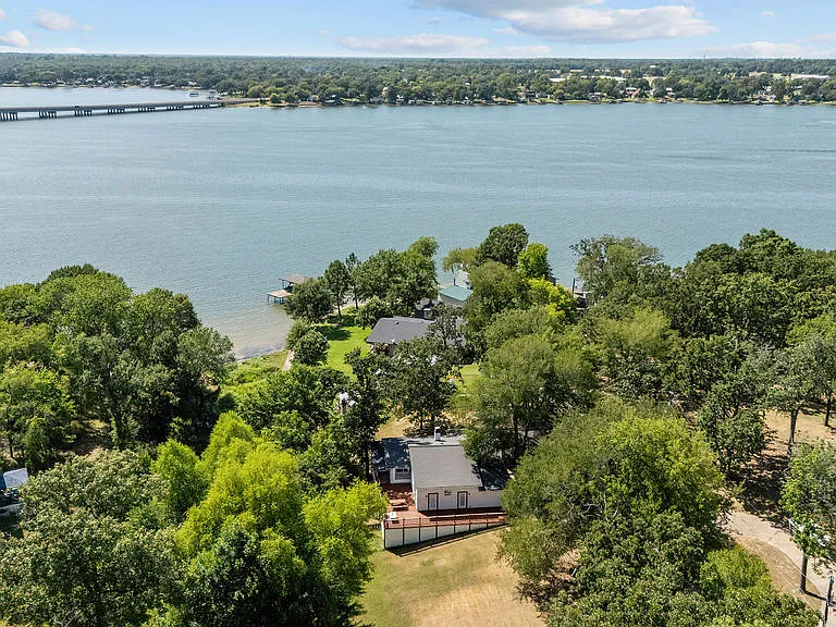 203 Farmer Dr — Photo 41
