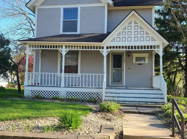 205 E Main St, Cambridge, WI 53523
