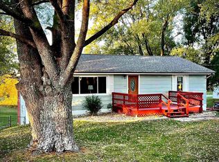 112 Hillcrest Dr, Goreville, IL 62939