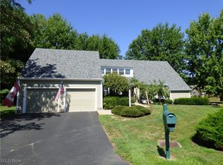 200 Saint Andrews Pl NE, Warren, OH