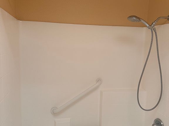4th image of 4218 Van Dyke Ave APT 3