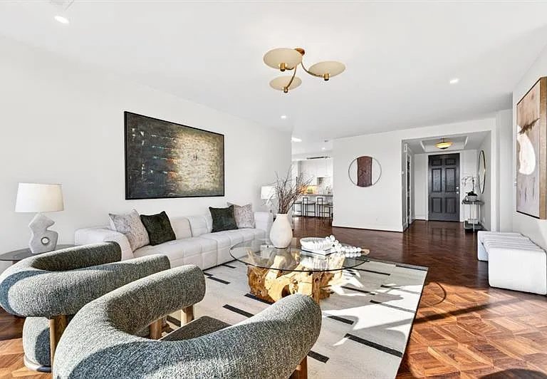 2575 Peachtree Rd NE #7E — Photo 8