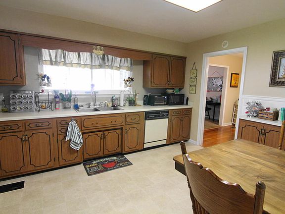 5th image of 1615 Sunray Dr