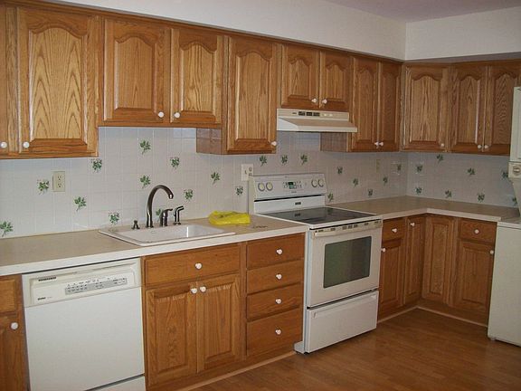 4th image of 515 York Road #4A
