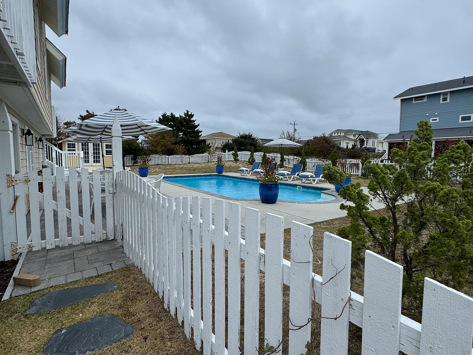 4 bed, 3.5 bath, 2790 sqft, $4,000 — Photo 2