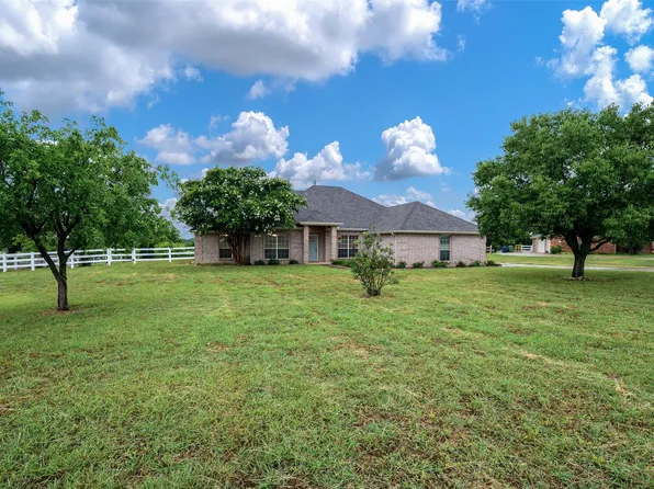 13725 Hickory Creek Dr, Haslet, TX 76052