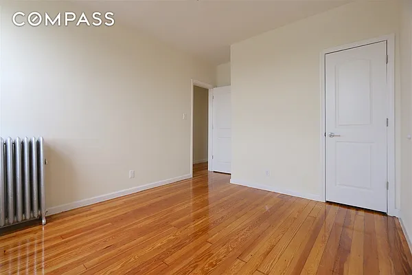 Rented by Compass | media 9