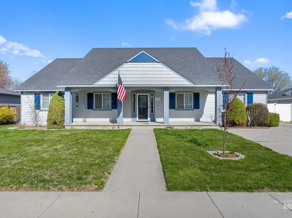 210 Crimson Cir W, Fruitland, ID 83619