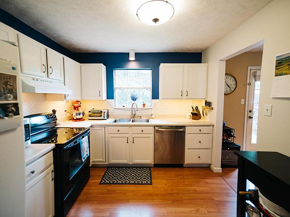 5th image of 4639 Twin Pines Dr