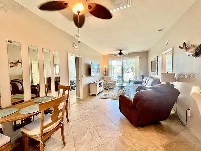 2060 Matecumbe Key Rd #2102 — Photo 17