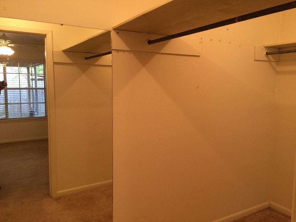 2nd image of 2214 Bonnell Dr #A