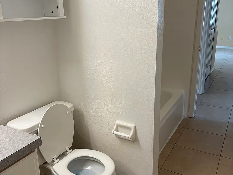 906 Glen Abbey Cir — Photo 12