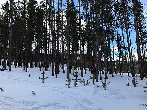 2nd image of 36 Outta Bounds Dr