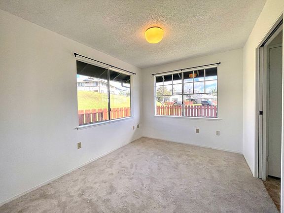 3rd image of 95-1058 Kuauli St APT 200