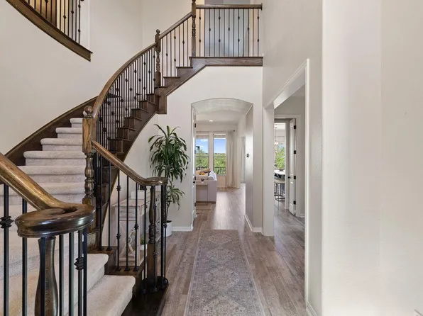 8804 Flycatcher Ct, Austin, TX 78738