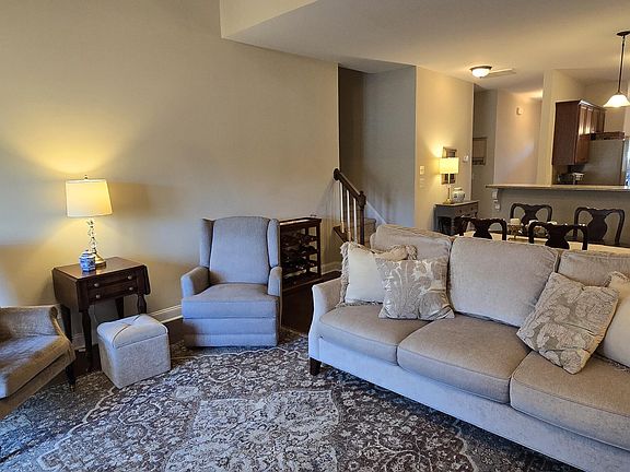5th image of 1805 Fox Den Way #3