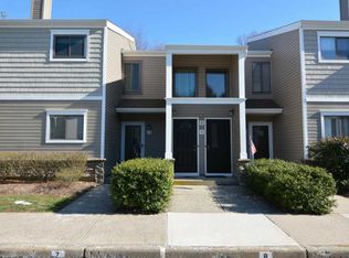 10 Gloria Ct, Tinton Falls, NJ 07724