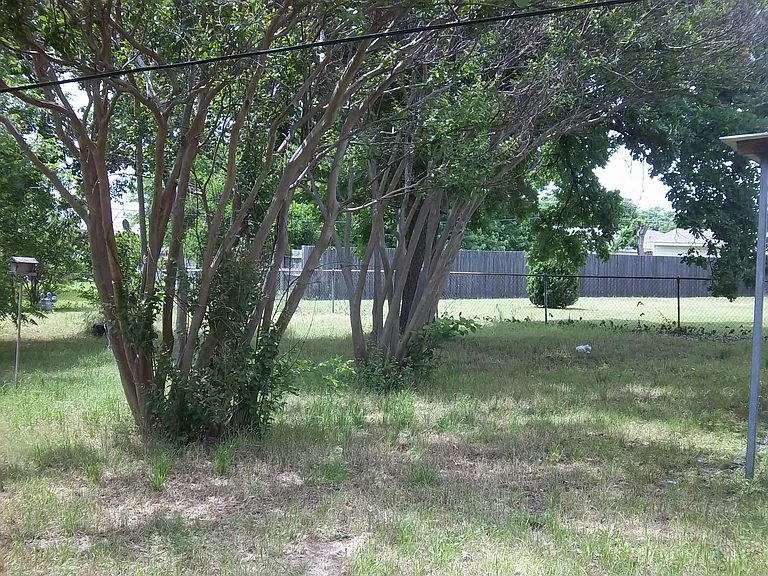 7907 S McKinley Ave — Photo 4