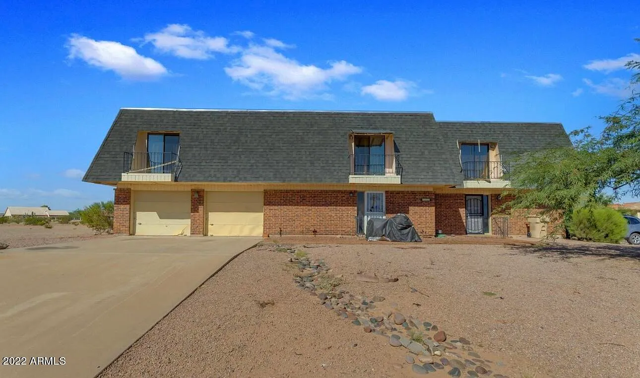 3 bed, 2.0 bath, 1450 sqft, $1,295 — Photo 1