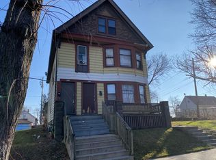 420 N 29th St, Milwaukee, WI 53208