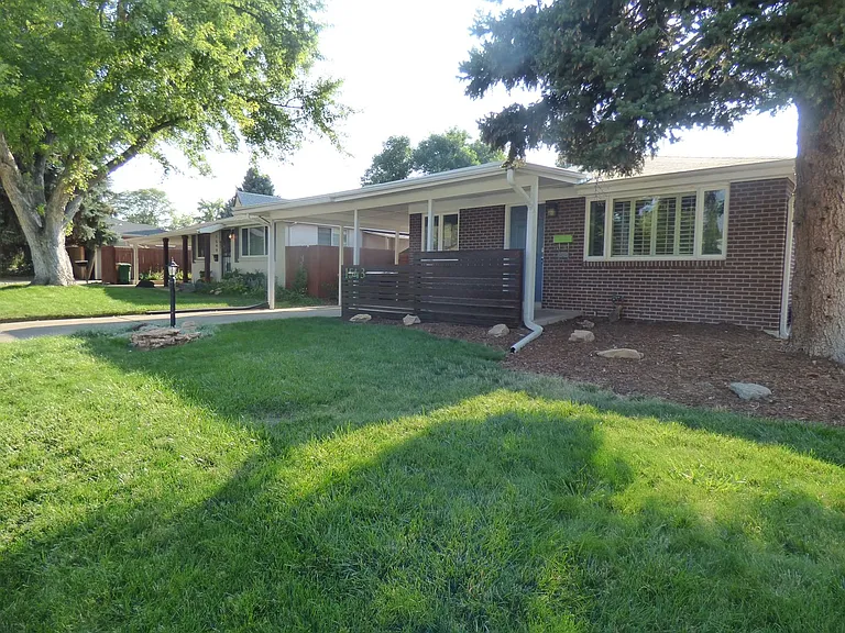 1543 S Hudson St — Photo 30