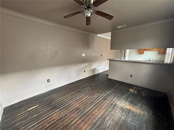 3rd image of 1205-07 Deslonde St