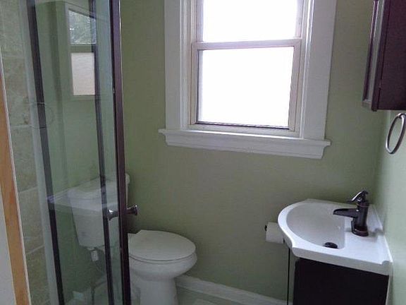 4th image of 2972 Deckebach Ave