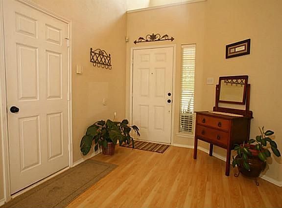 5th image of 1311 Edgemont Dr