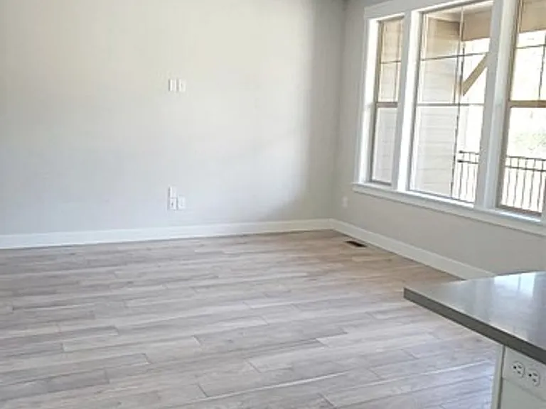 1108 W Wasatch Spring Rd — Photo 5