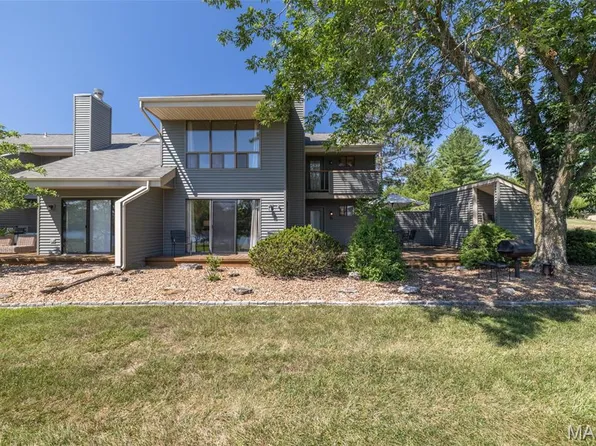 31 N Lionshead Dr, Innsbrook, MO 63390