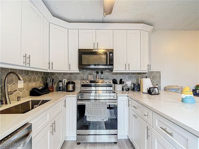 5215 Cedarbend Dr APT 4, Fort Myers, FL, 33919