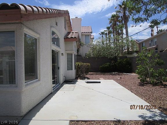 3rd image of 2345 Queen Bee Ct
