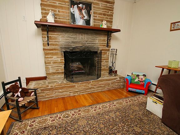 4th image of 26 Bruton Ave