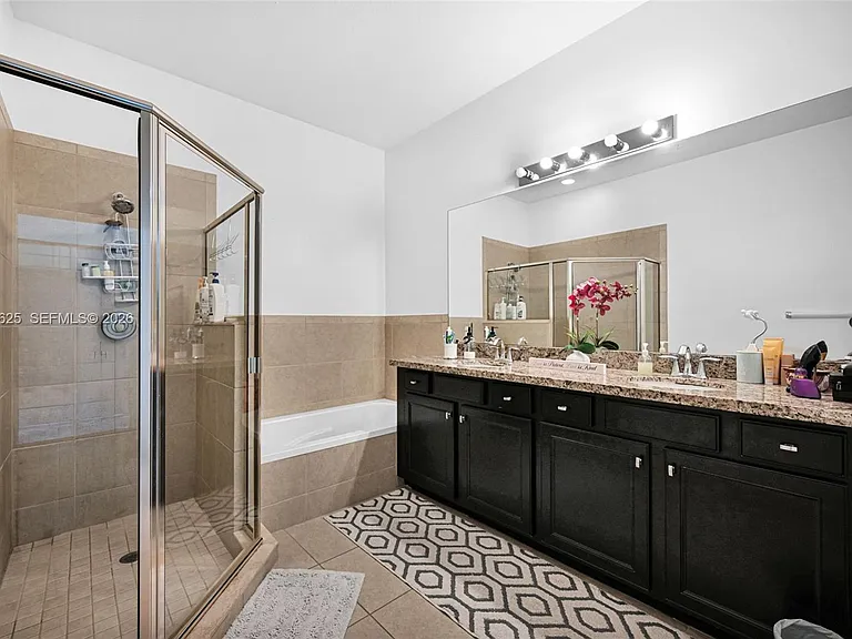 11940 SW 25th Ct #2 — Photo 5