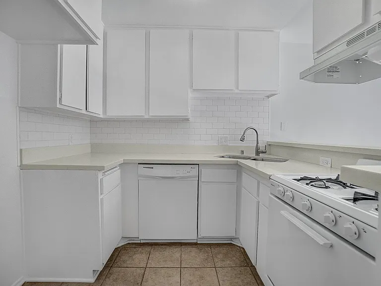 Dar Anton Apartments — Photo 9