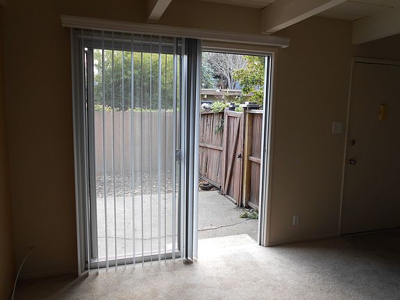 5th image of 751 Layne Ct APT 1